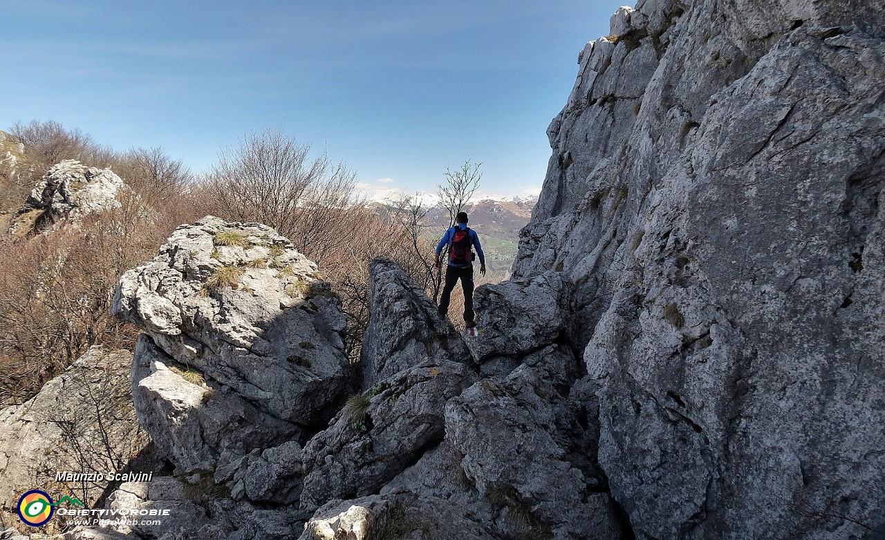 28 Il piccolo mondo roccioso dell'Ocone....JPG